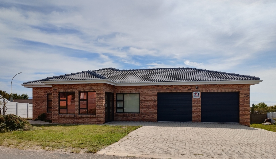 3 Bedroom Property for Sale in Wavecrest Eastern Cape